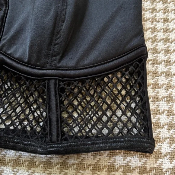 Urban Outfitters | ‘Out From Under’ Strapless Corset Bra - Picture 9 of 16